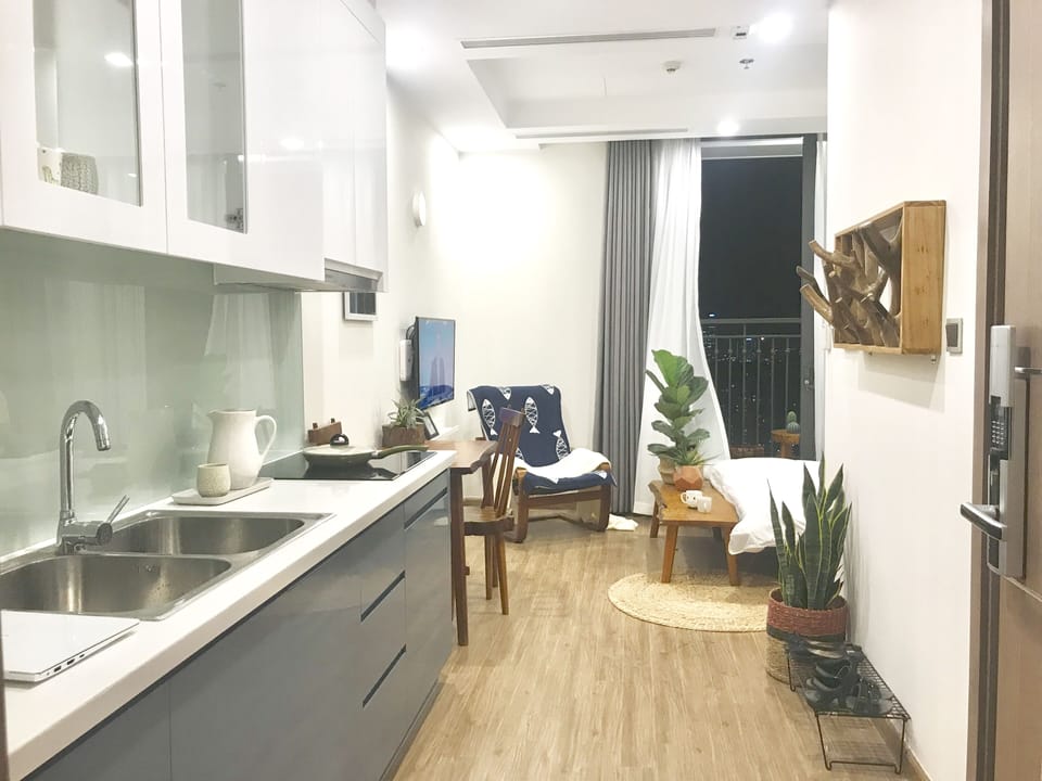 Kitchen & kitchenware