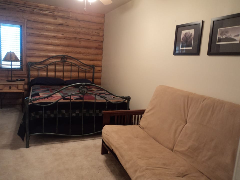 Bedroom #3 Queen bed  & Full Futon