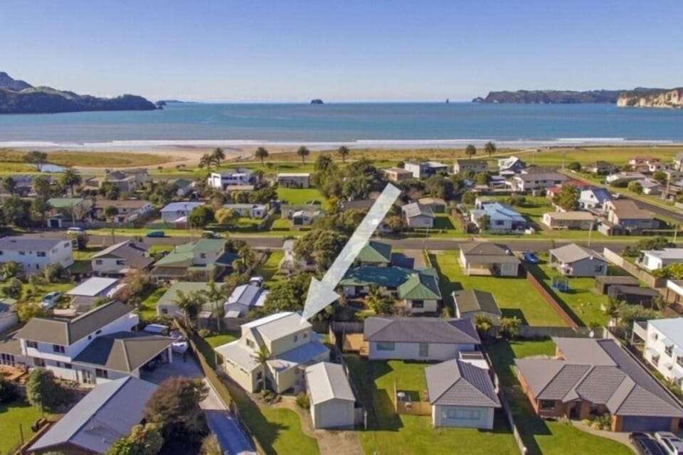 Location - 300m from beach