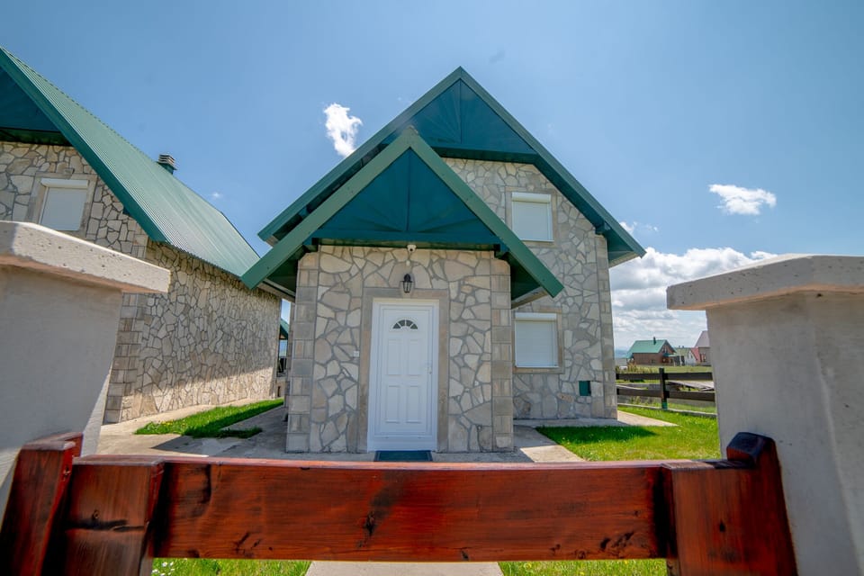 Entrance to the property