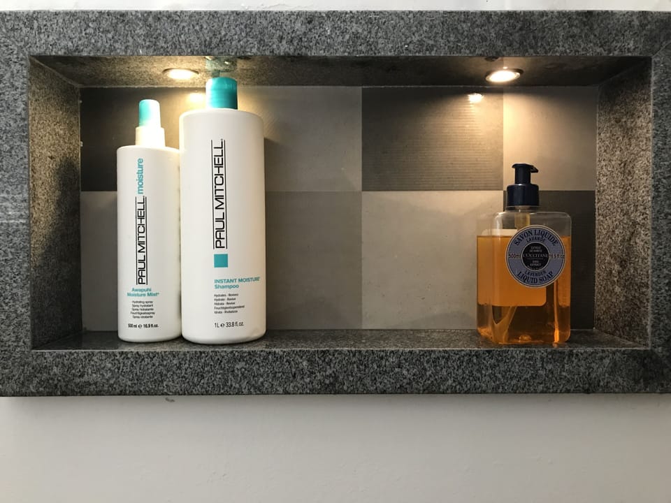 Bathroom amenities