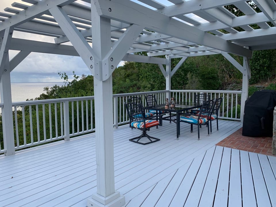 outside dining and BBQ
