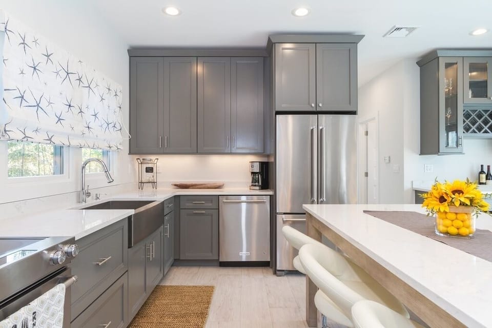 Modern Kitchen with Stainless Steel Appliances