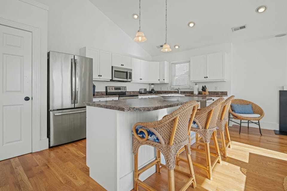 Kitchen Island - Top Level