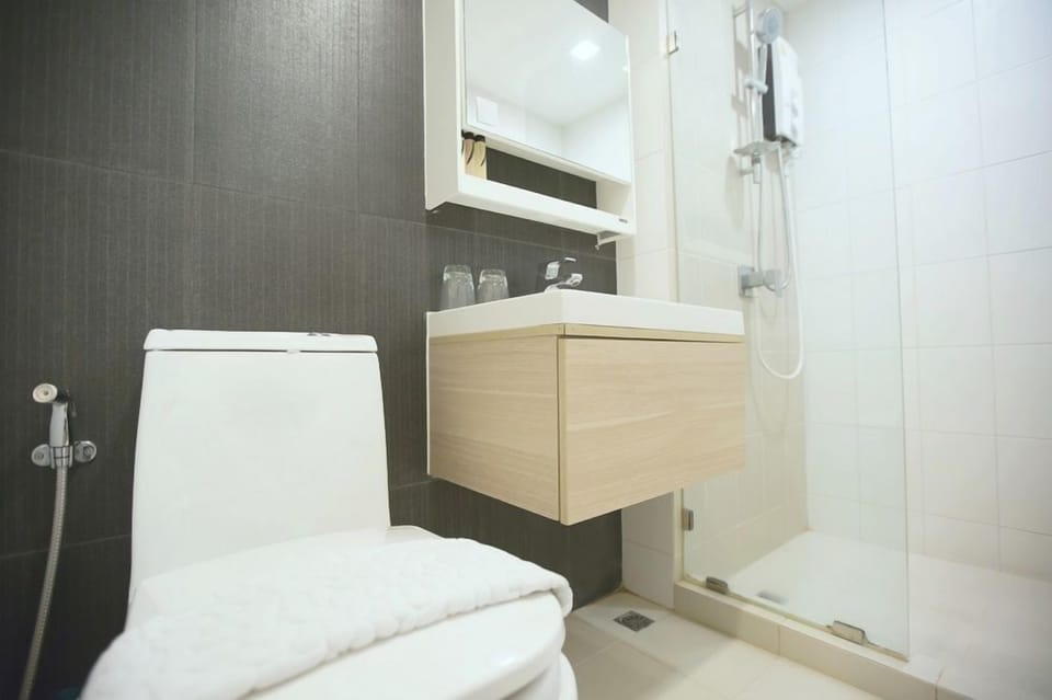 One Bedroom Deluxe C