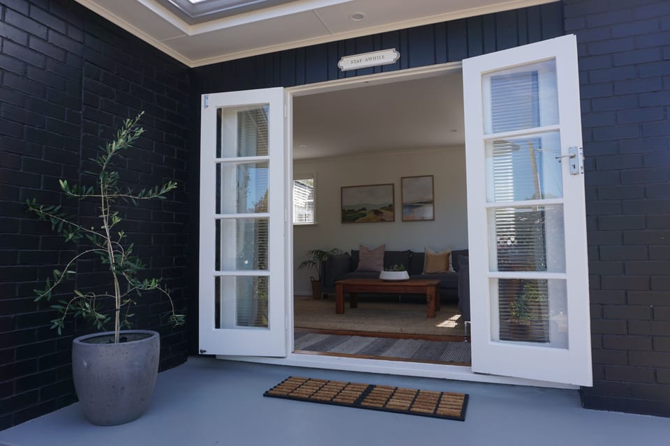 Welcome to Blackbird House! 