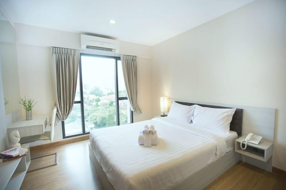 One Bedroom Grand Suite C