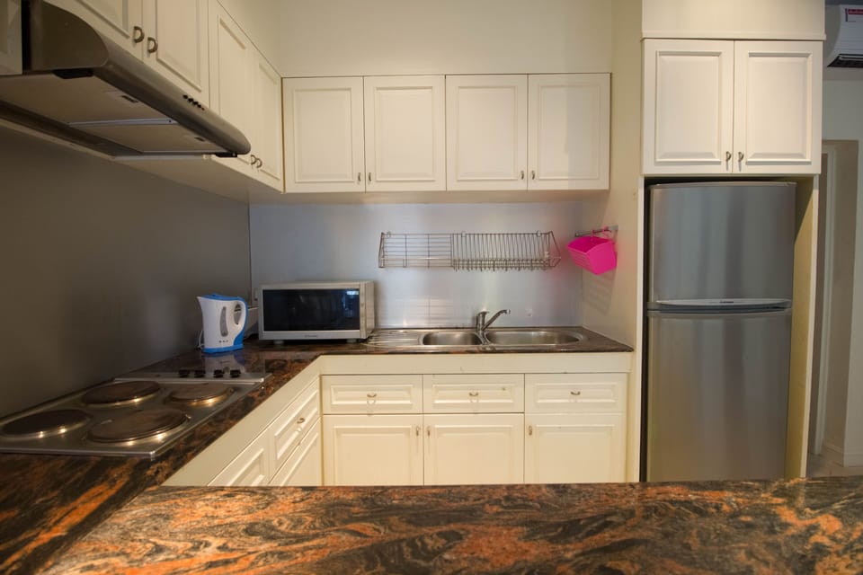 Lovely 3 bed Central Jomtien pool villa