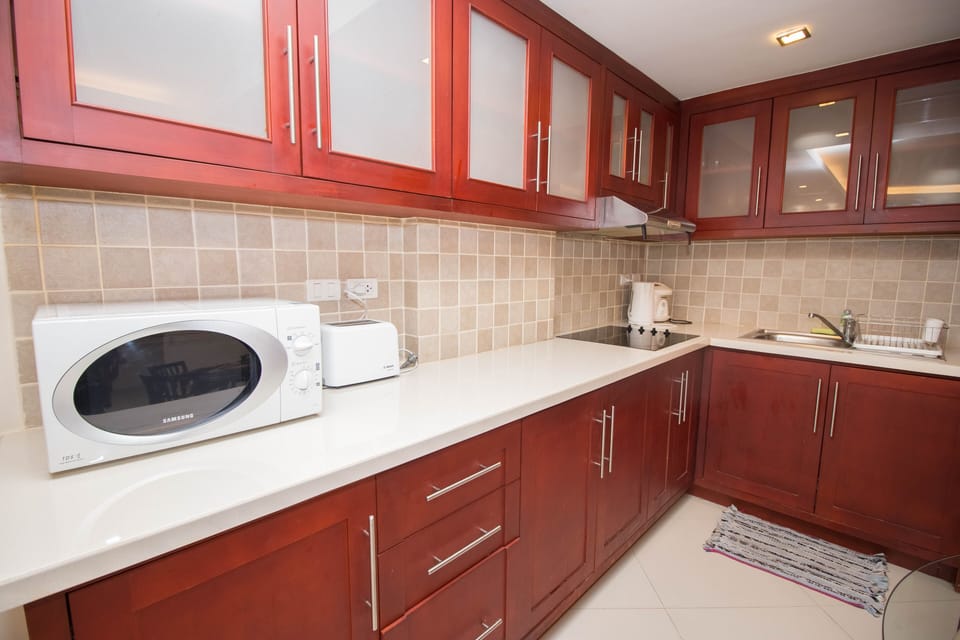 Luxury, central Pattaya 2 bed condo