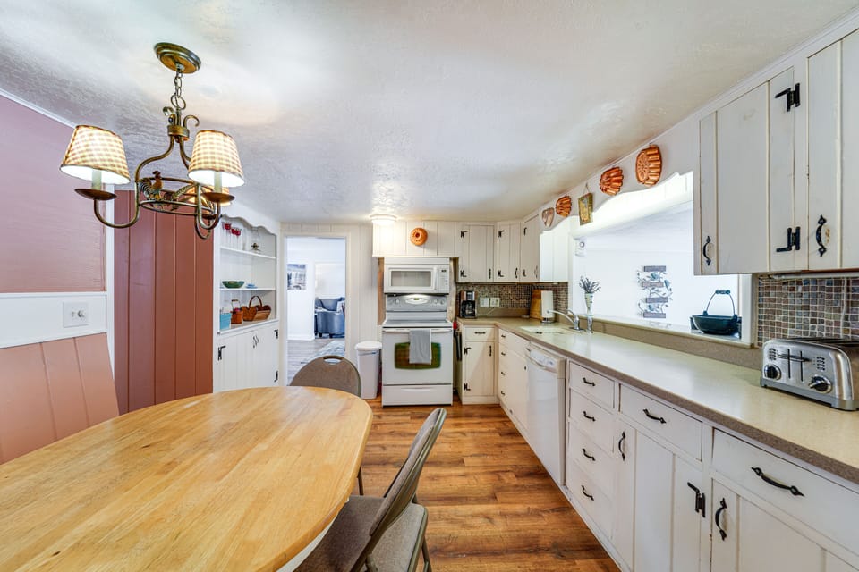 Kitchen | Cooking Basics Supplied