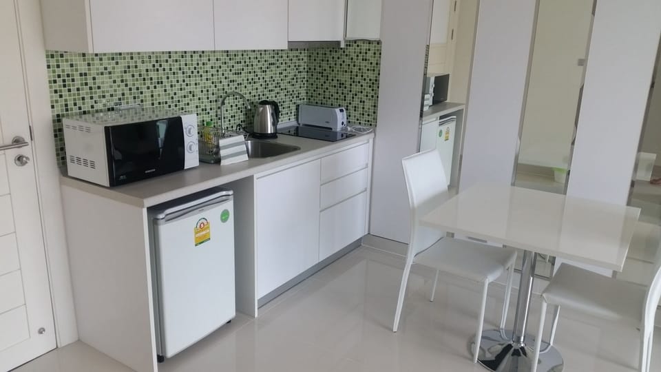 Lovely, but cheap 1 bed Condo in Jomtien