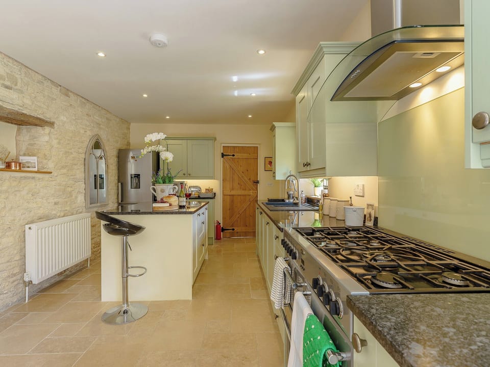 Kitchen and dining area | The Clock House, Bisley, near Stroud