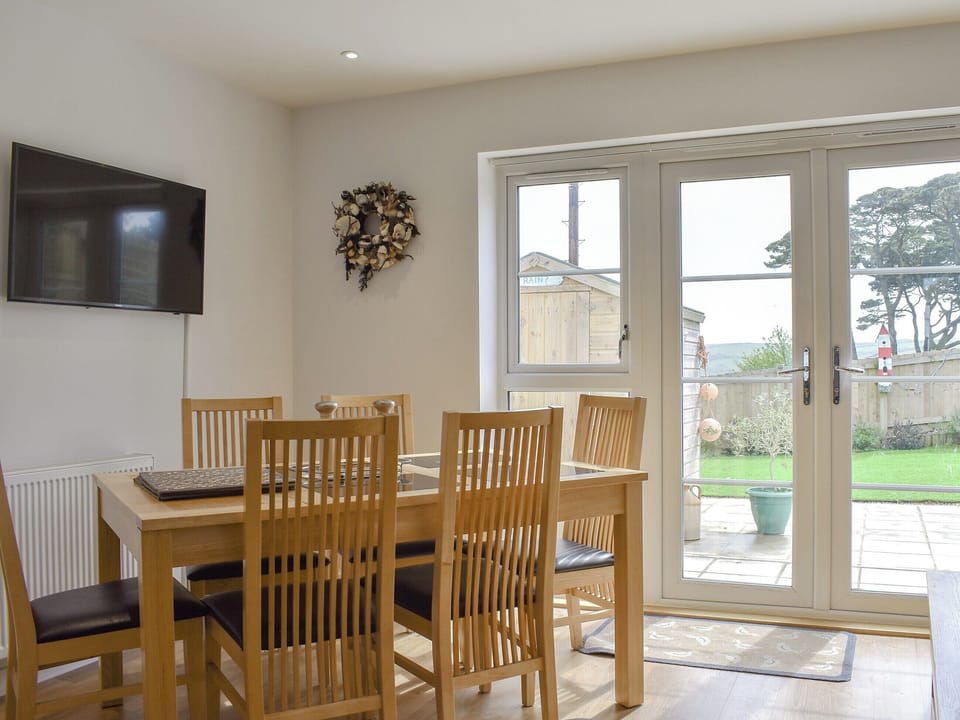 Ideal dining area | The Light House, Fowey