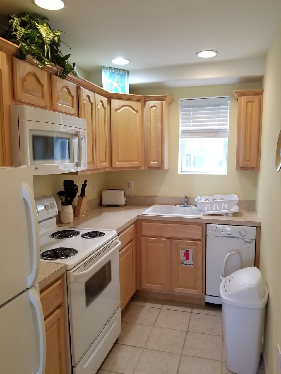 Full kitchen!
