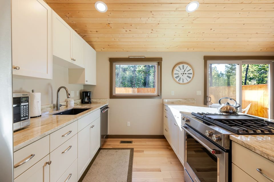 2-web-or-mls-11 Pine Bouch Lane-1