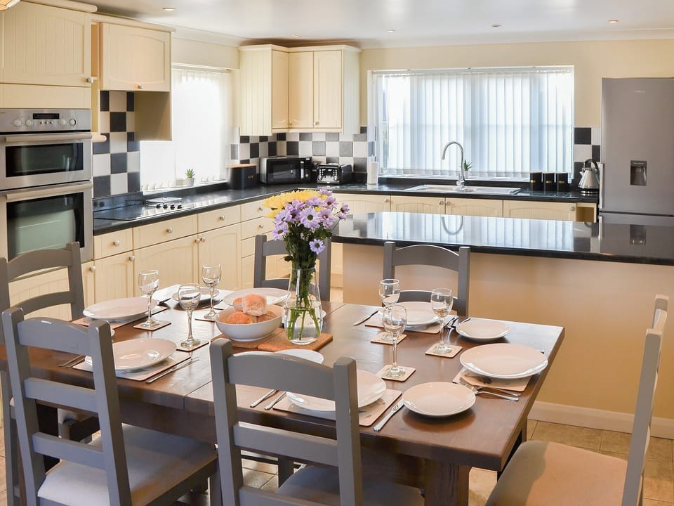 Kitchen/diner | Simpson&rsquo;s BoatyardTeasel, Happisburgh