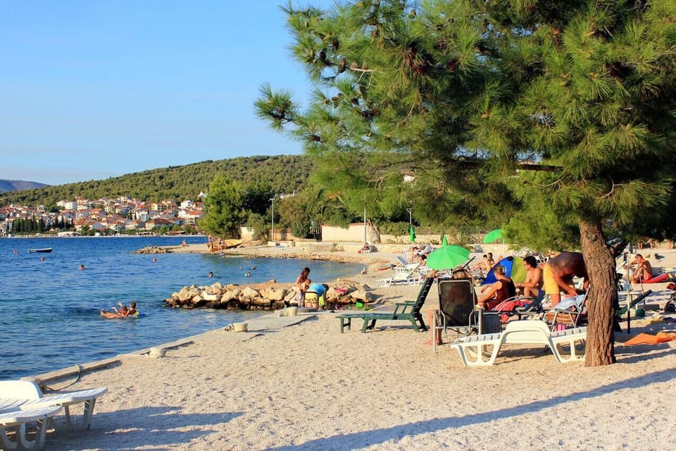 Nearby beaches