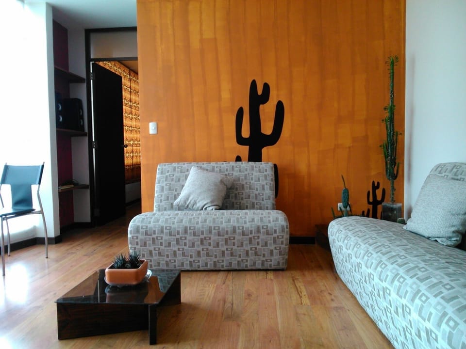 Furnished suite for rent on Cuenca.