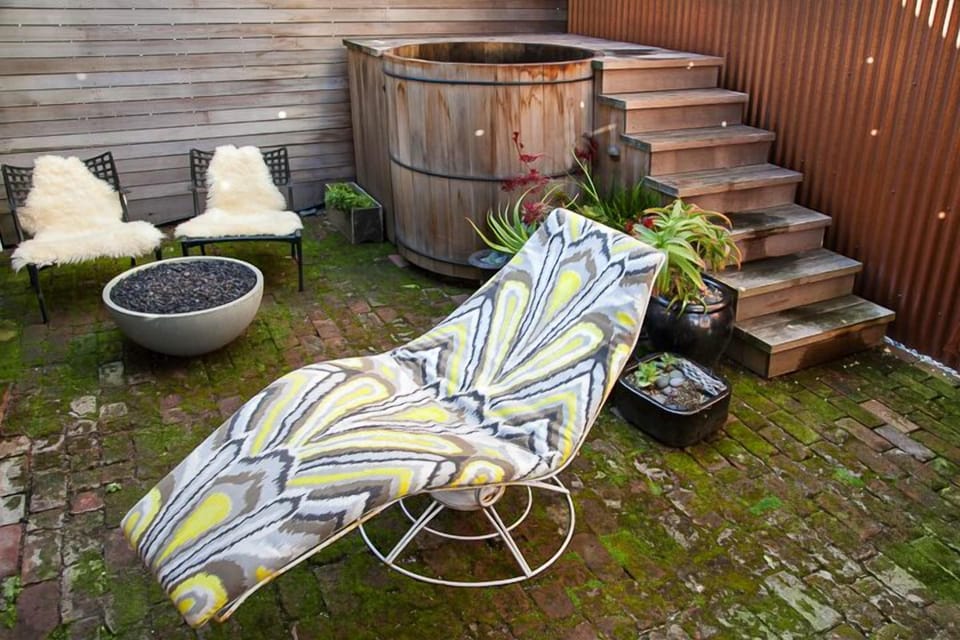 Sunny back yard. Bernal Heights has some of the best weather in the city.