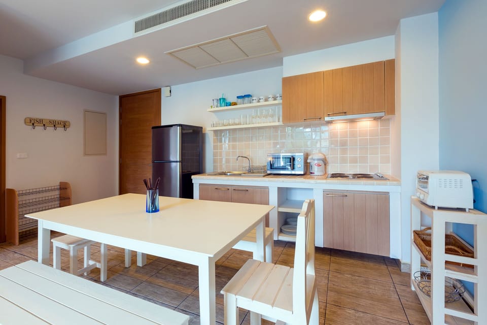 Baan SanSuk HH_2Bedroom Apt PoolView:ECC