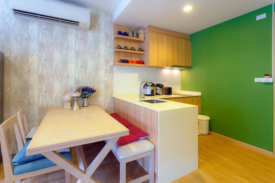 Baan SanKraam_1BR Apt, GCC-PoolView