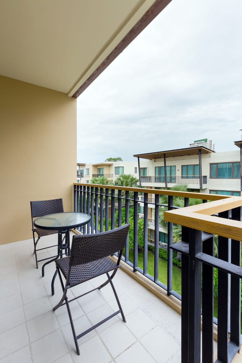 Baan SanSuk HH_2Bedroom Apt PoolView:FDE