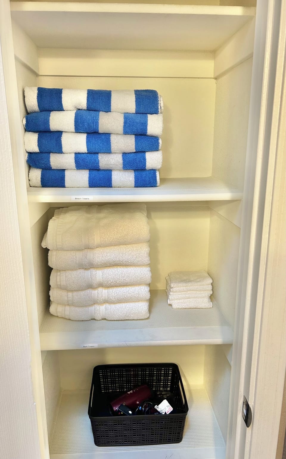 BATHROOM #2-Bath Towels/Washcloths/Beach Towels/Blow Dryer