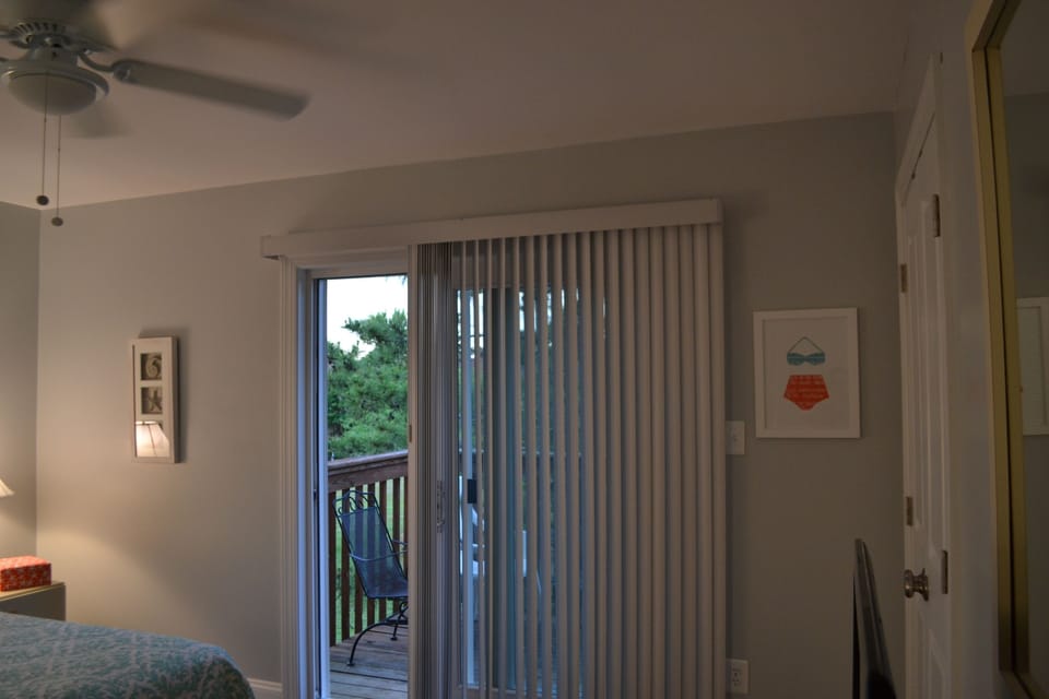 Back bedroom with outside deck