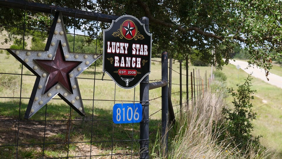 Lucky Star Ranch Guesthouse
