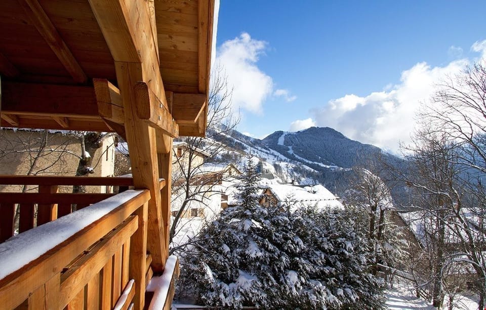 You will love to enjoy a relaxing vacation at this prime destination!