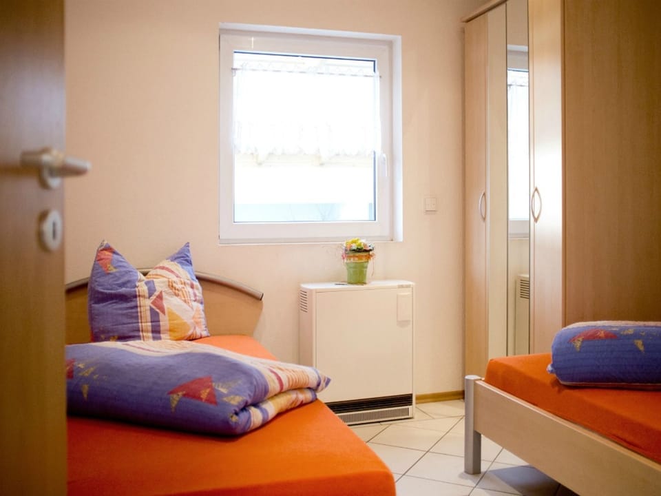 Apartment Hug - Apartment, 4 bedrooms, from 5 persons, max. 7 people Apartment in Ringsheim