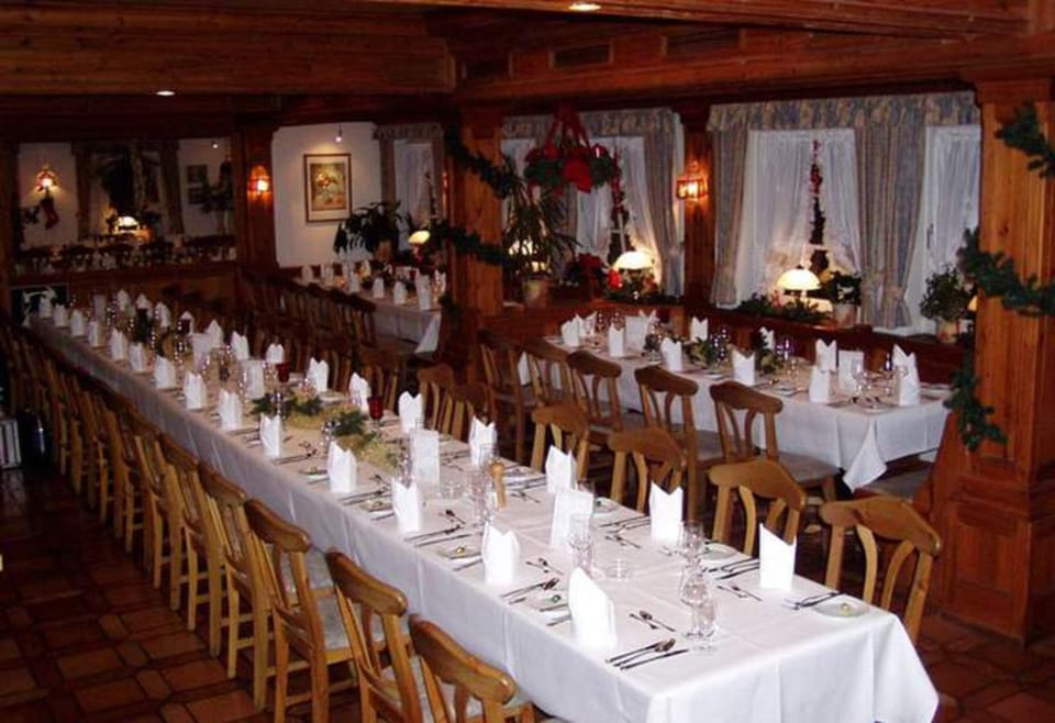 Banquet hall