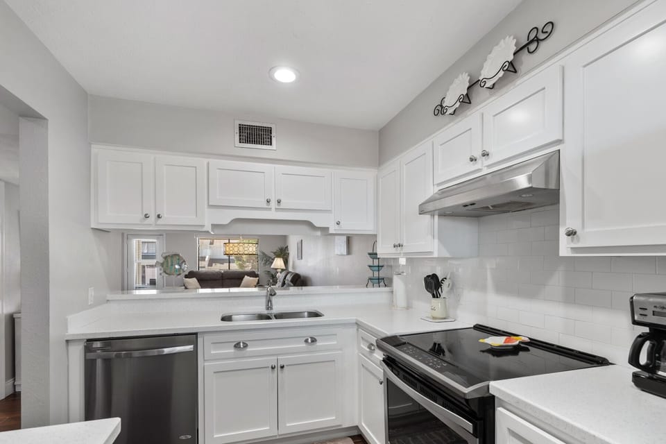 Salty Kiss | 1st Floor | Kitchen Area