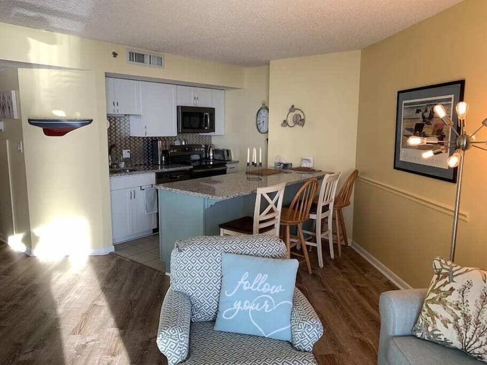Kitchen (1)