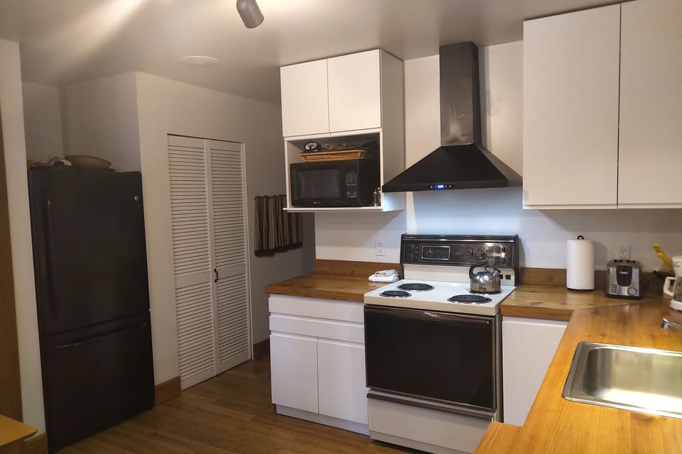Fridge & Stove