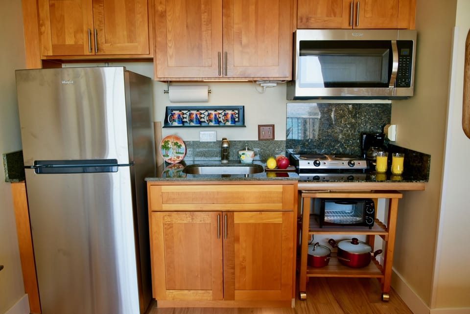 Pineapple Cottage 2 
Kitchen area 