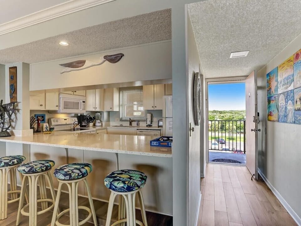 See through to Kitchen