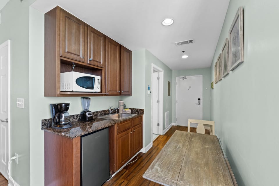Kitchenette
