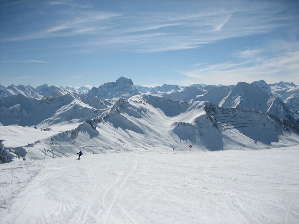 Snow and ski sports