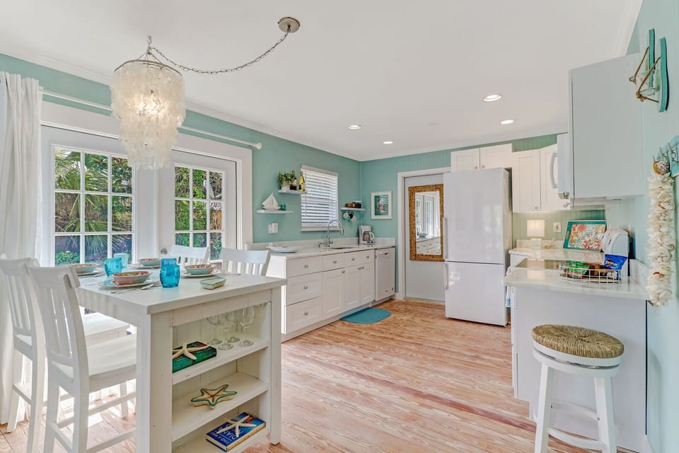 Dining table and kitchen view