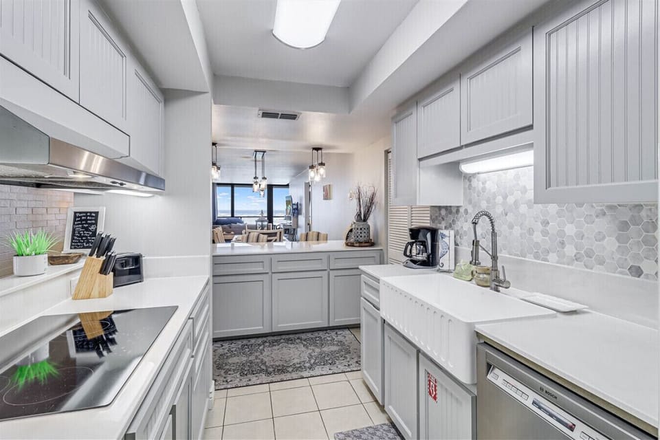 Updated Coastal Kitchen