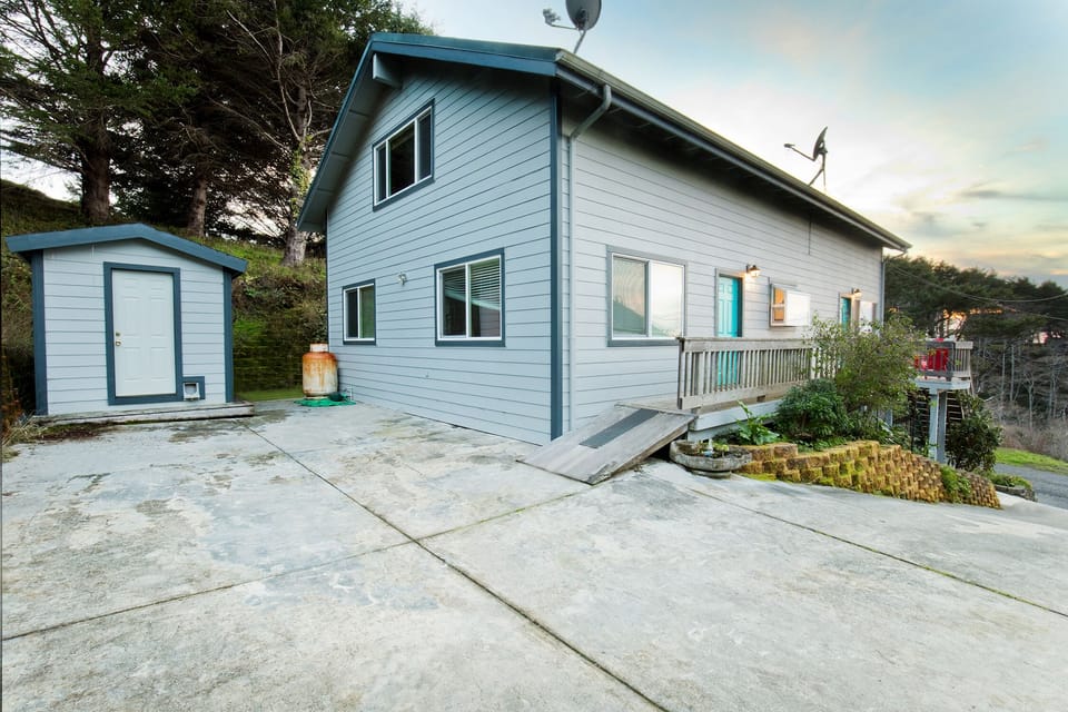 Easy access from ramp into house. 