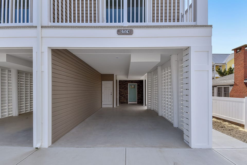 Exterior,Parking,