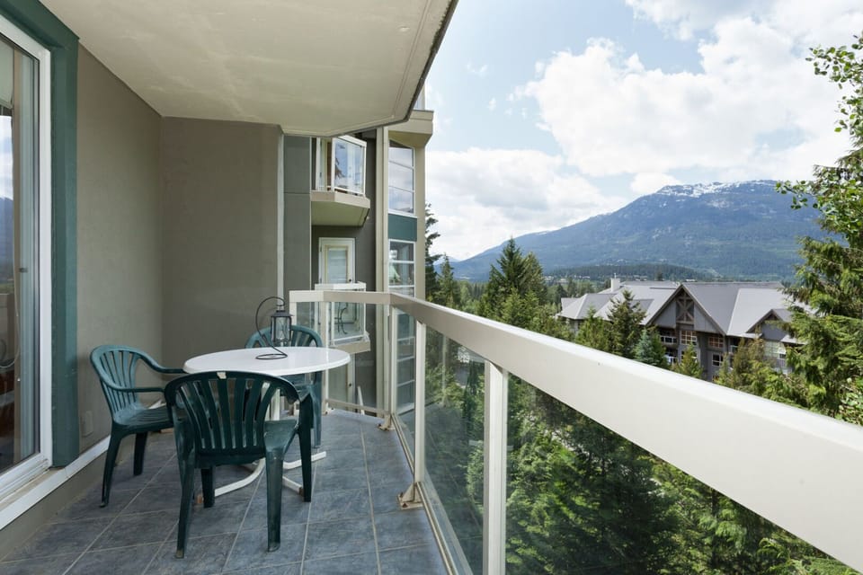 Private Deck