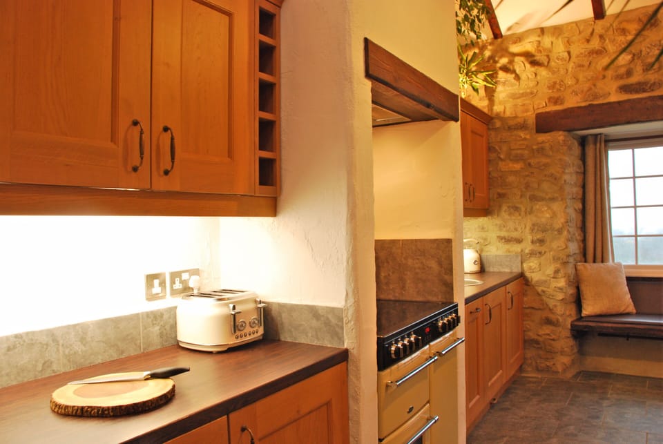 Kitchen area and window seat