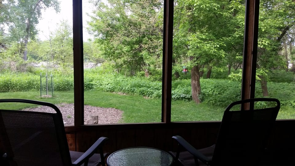 3-season screened porch to enjoy views into the Eagle refuge without the bugs.