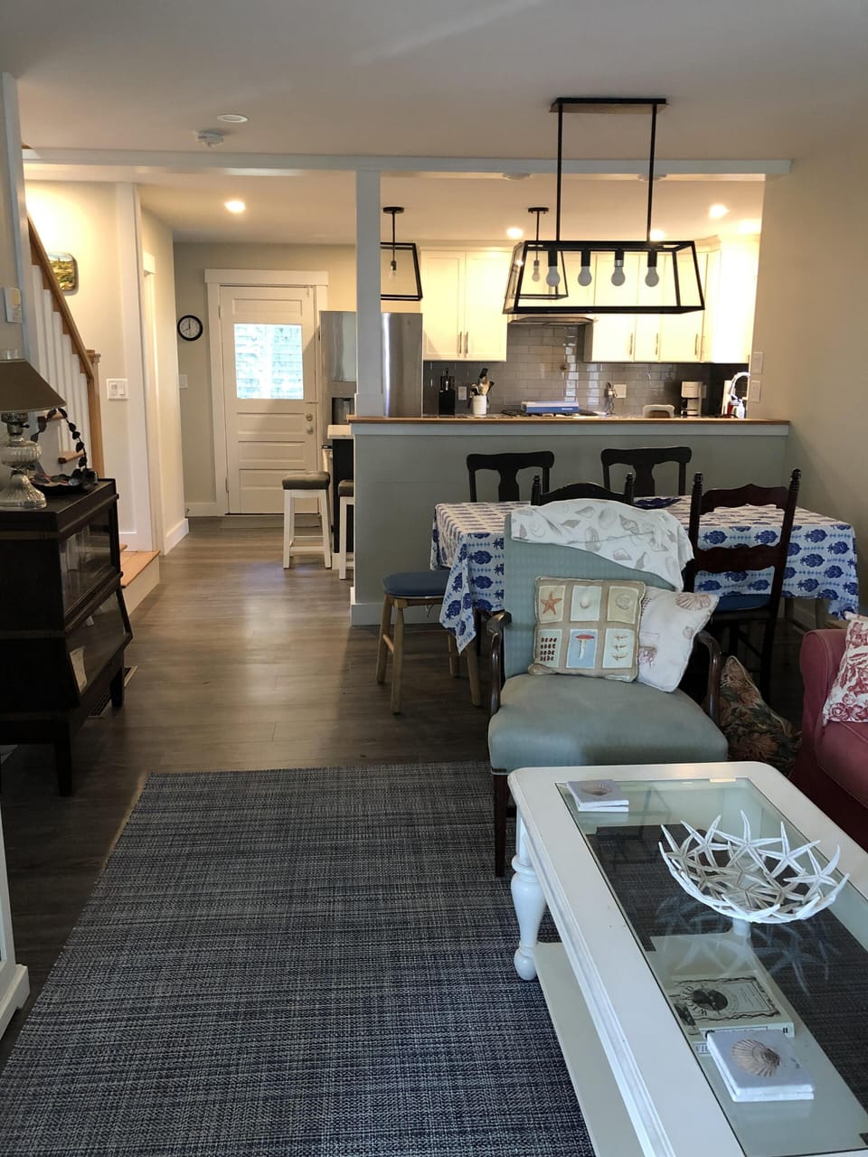 Open floor plan keeps everyone together. 