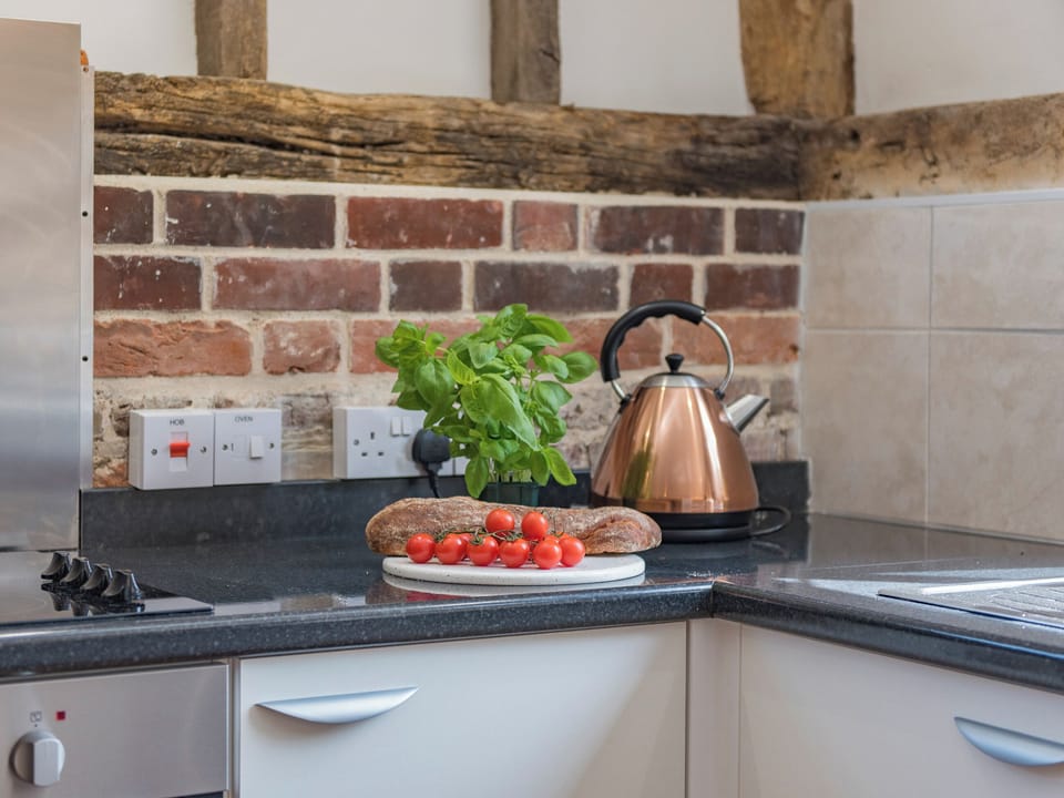 Spacious kitchen area | Norwood Barn, Wormshill