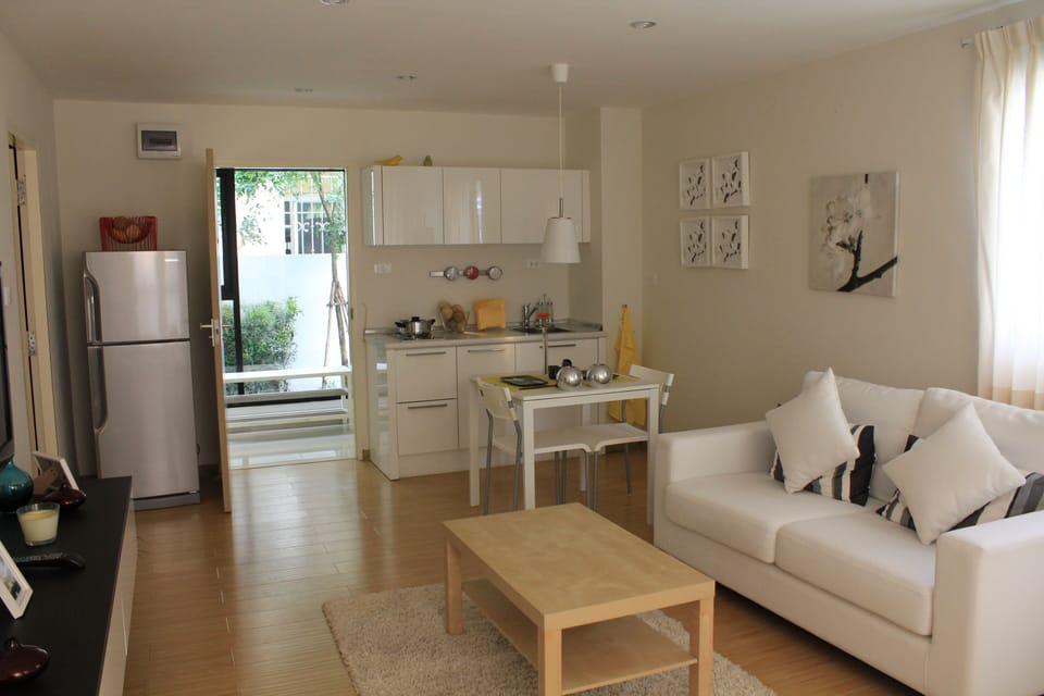 Deluxe One Bedroom Apartment 