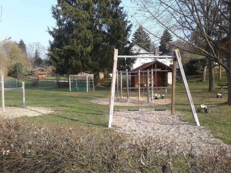 Kreuzdellenhof - Apartment Farm Stay in Hesse